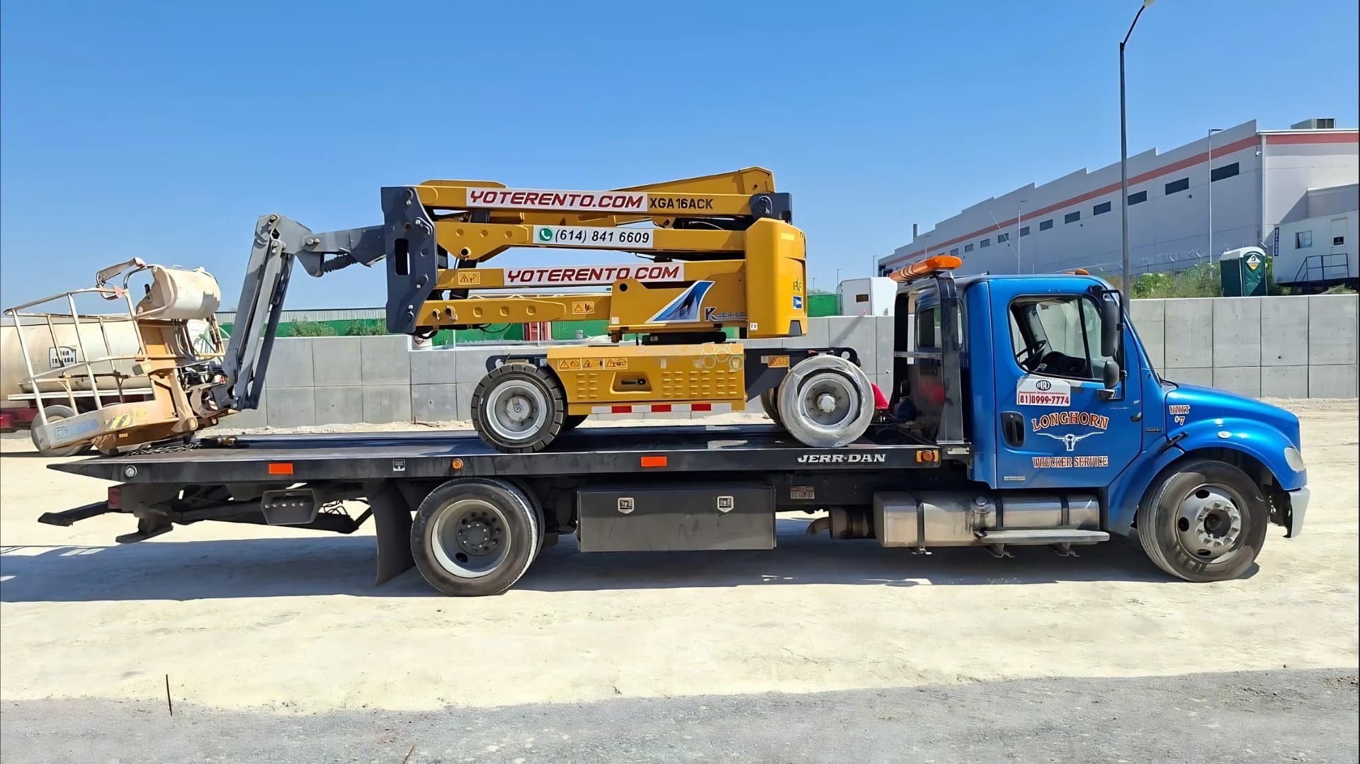 Plataforma JLG en construccion